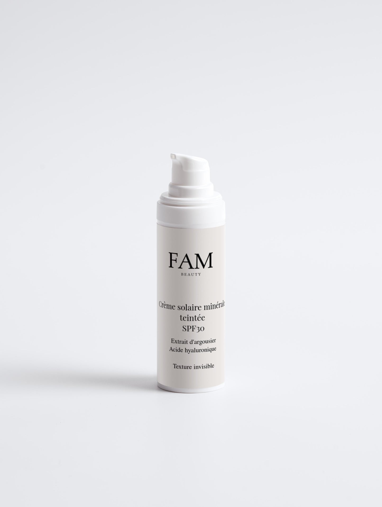 La crème solaire teintée SPF30