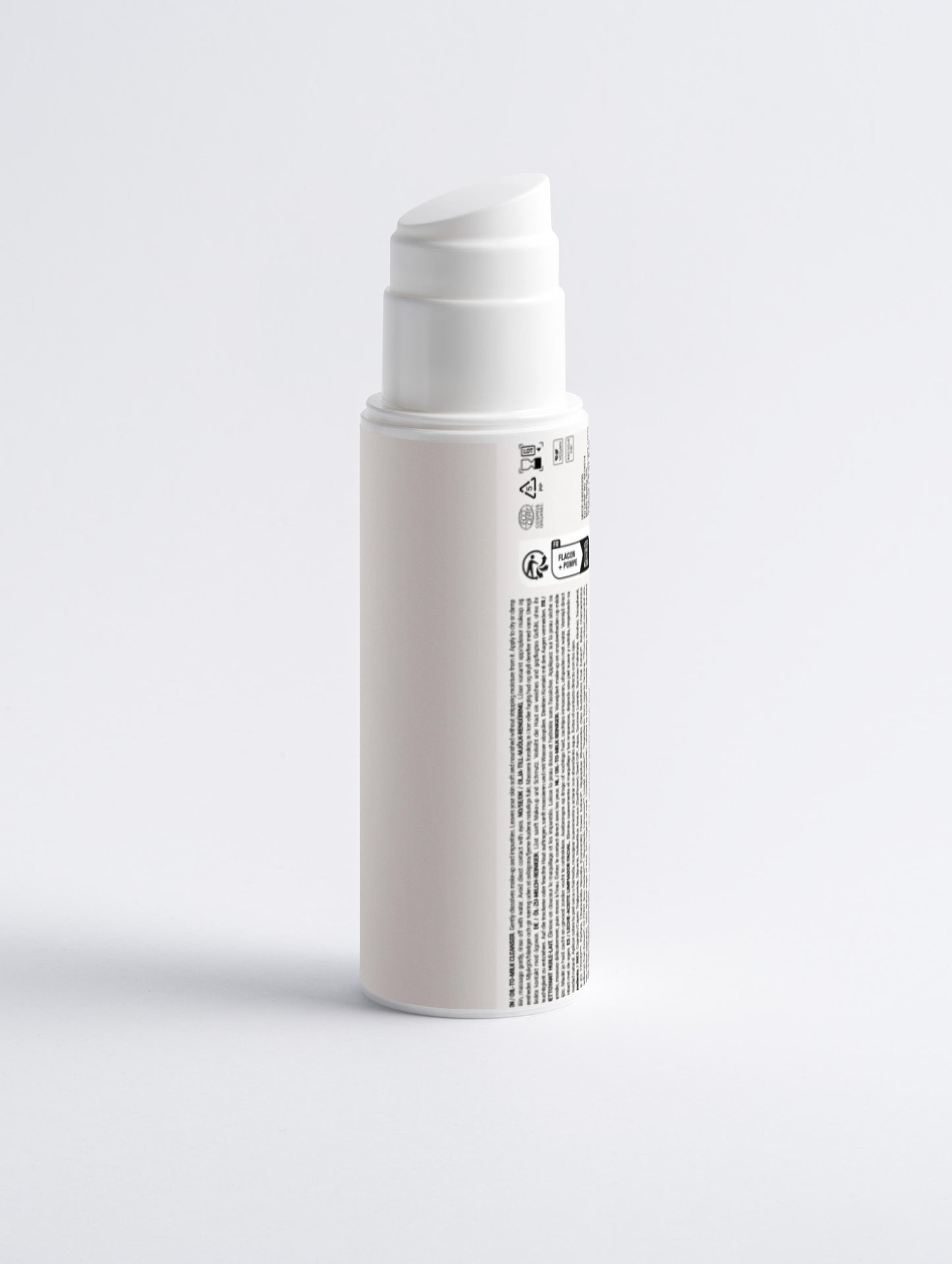 Le nettoyant huile-en-lait